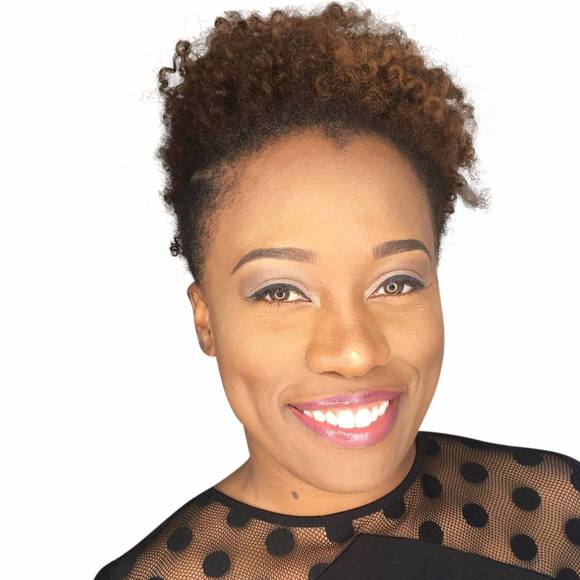 Meet your Posher, Fiana - Picture 1 of 1